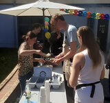 Es gibt leckere Speisen und Getränke