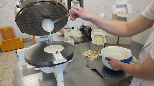 Hostienbackgerät mit Teig