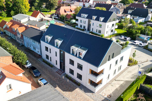 Ein Haus mit Stockwerken in Ribnitz-Damgarten