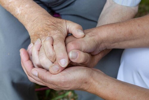 Ineinandergreifende Haende